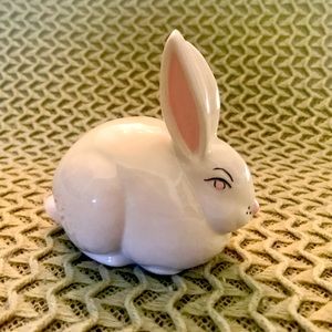 Vintage Bunny Cotton ball Dispenser